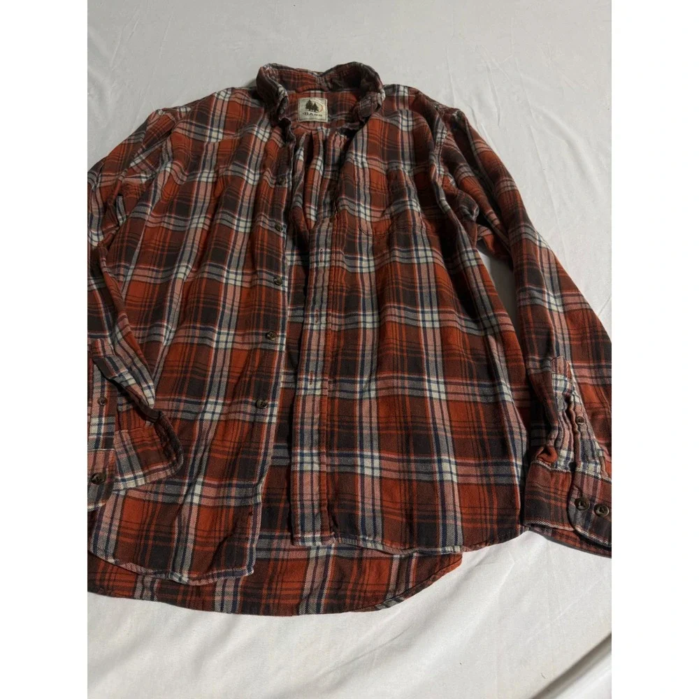 GH Bass Mens Flannel Shirt Large Red Navy Plaid Cotton Button Down Flaw